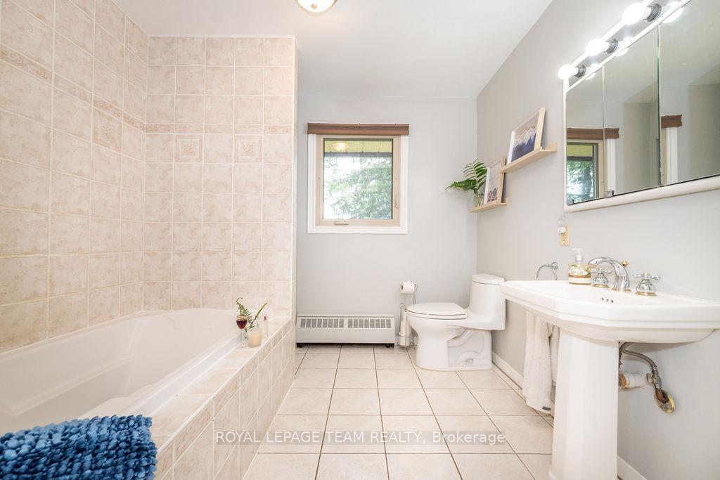 Photo 20 of 42165 Combermere Road, Madawaska Valley, Madawaska Valley — HOMEH