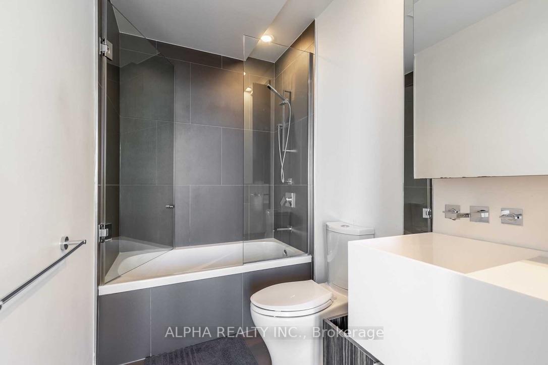 Photo 15 of Unit 3601, 1 Bloor Street, Toronto, Church-Yonge Corridor — HOMEH