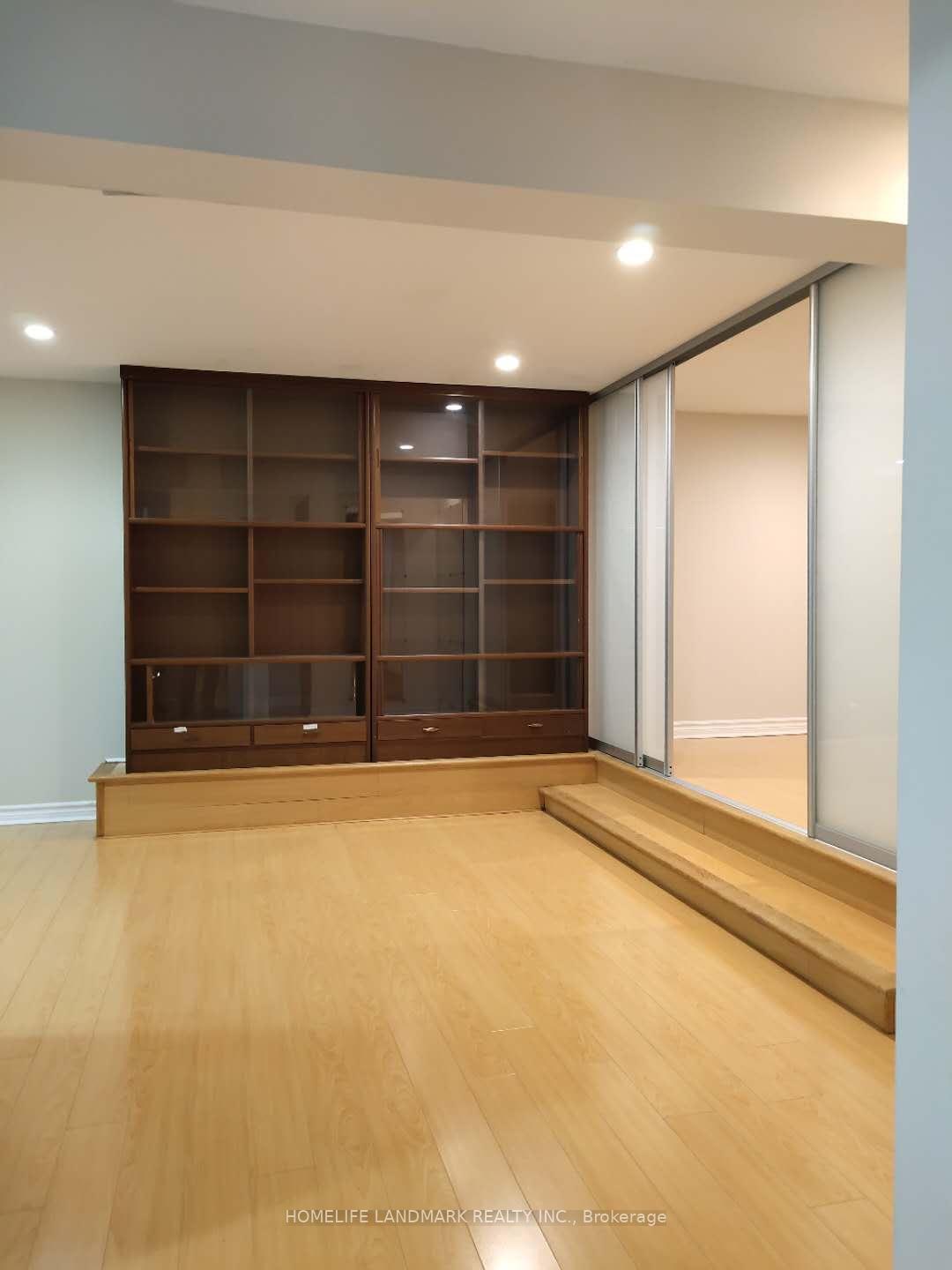 Photo 1 of 62 Cresthaven Drive, North York, Hillcrest Village — HOMEH