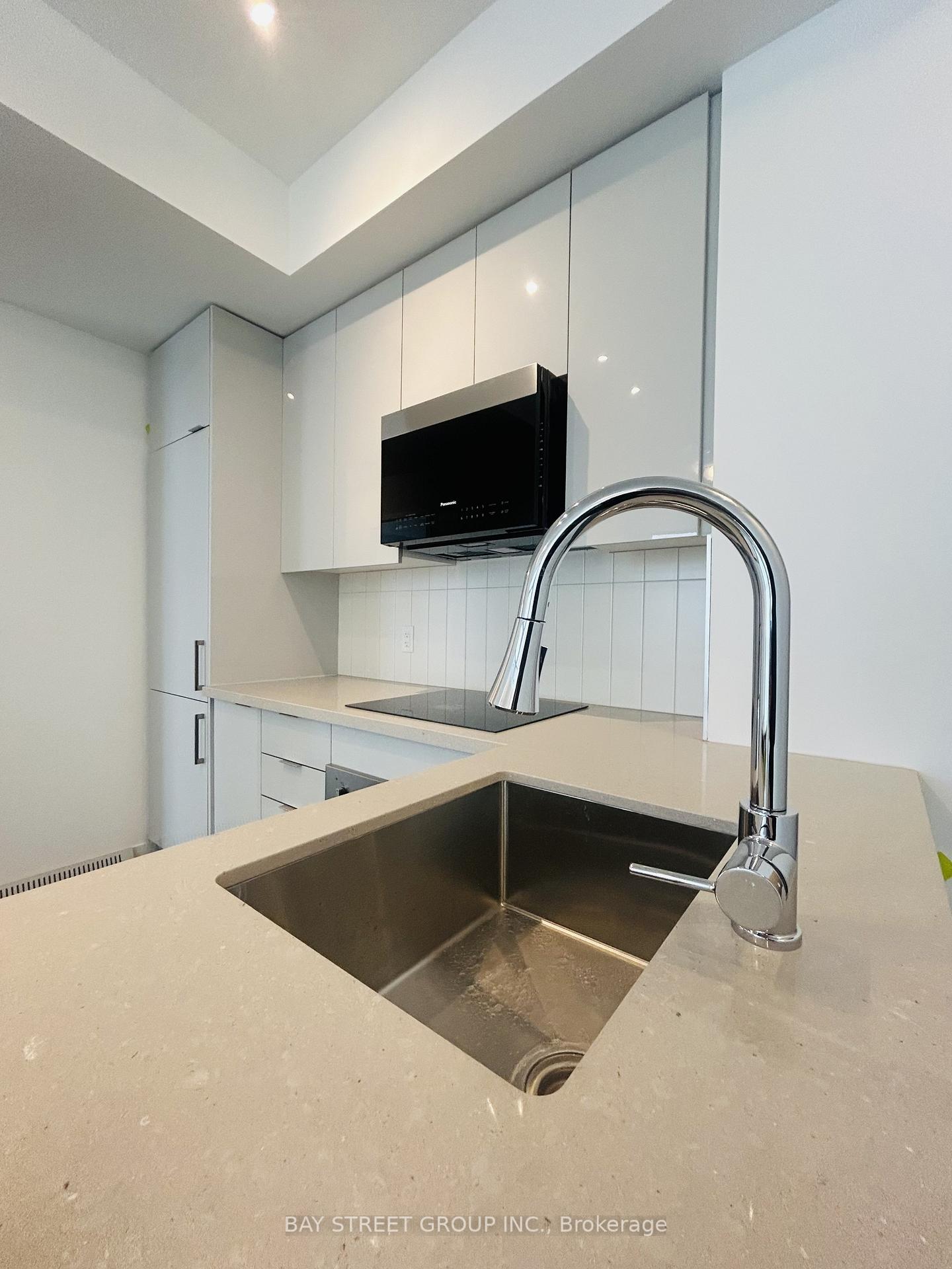 Photo 12 of Unit 1018, 10 Abeja Street, Vaughan, Concord — HOMEH