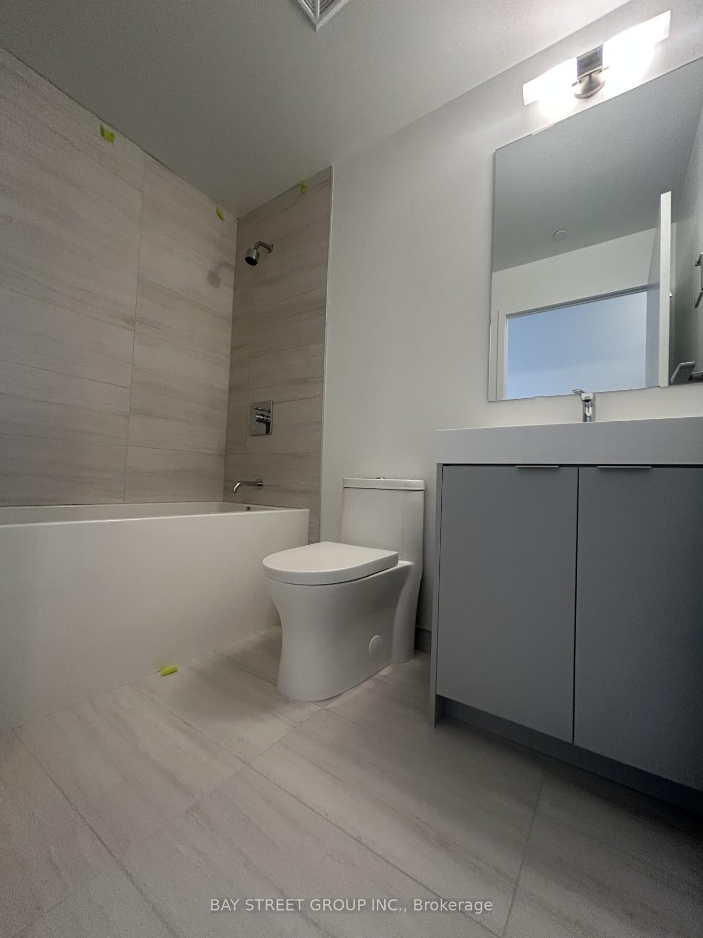 Photo 13 of Unit 1018, 10 Abeja Street, Vaughan, Concord — HOMEH