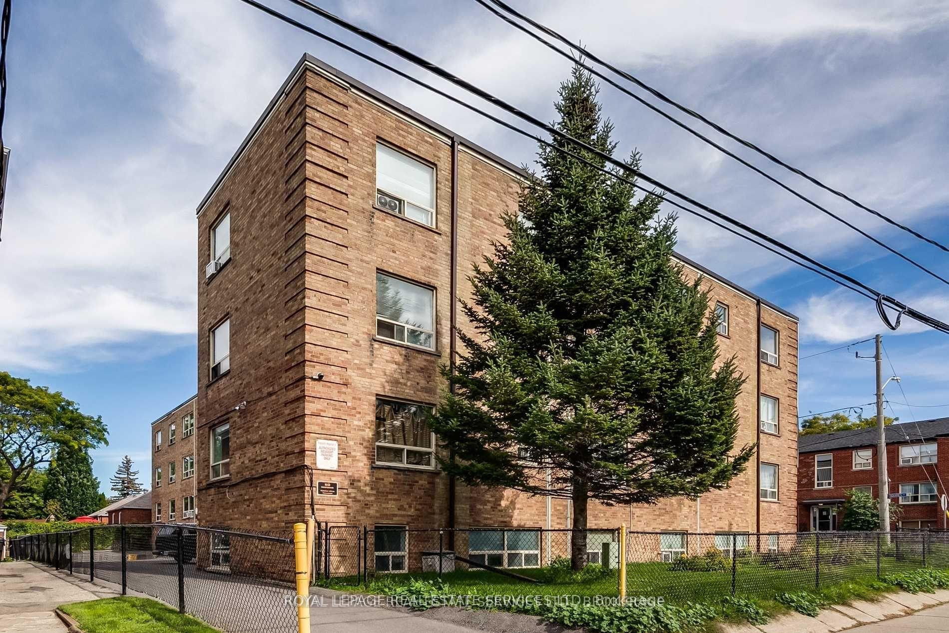 Photo 4 of Unit 308, 2908 St Clair Avenue E, Toronto, O'Connor-Parkview — HOMEH