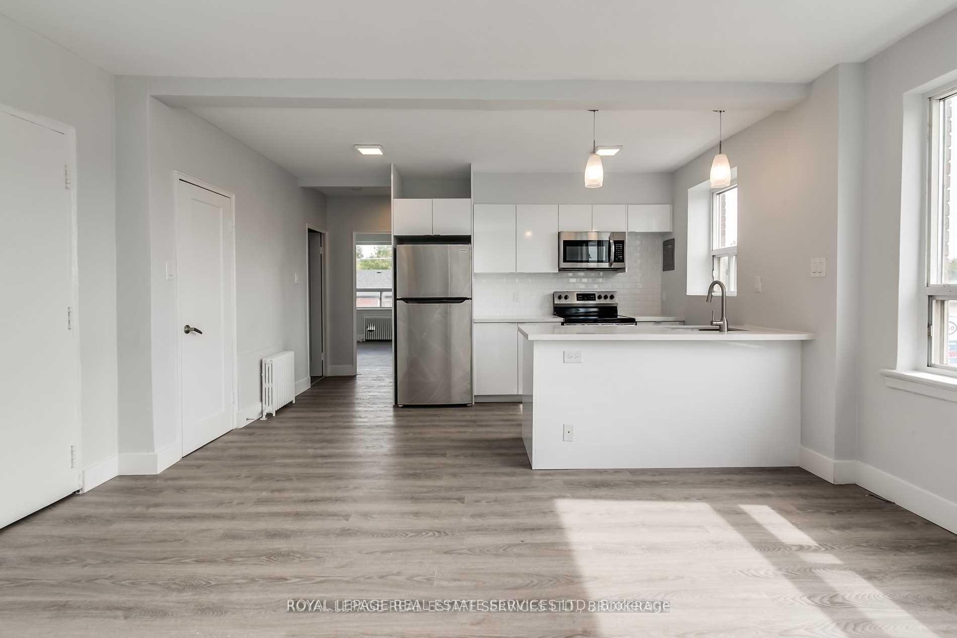 Photo 7 of Unit 308, 2908 St Clair Avenue E, Toronto, O'Connor-Parkview — HOMEH