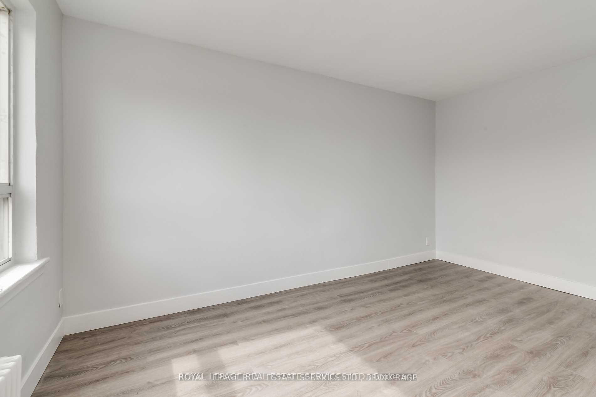 Photo 9 of Unit 308, 2908 St Clair Avenue E, Toronto, O'Connor-Parkview — HOMEH