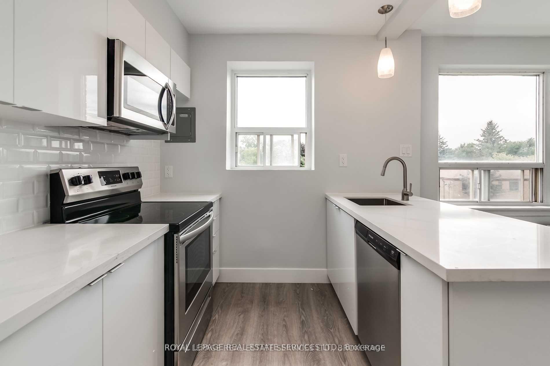 Photo 14 of Unit 308, 2908 St Clair Avenue E, Toronto, O'Connor-Parkview — HOMEH