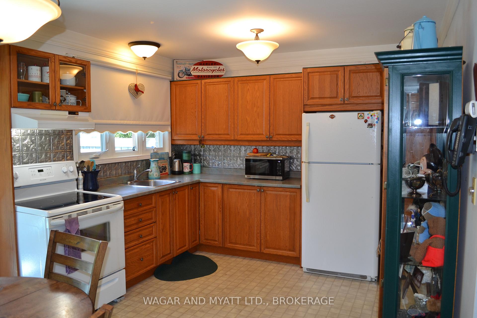 Photo 3 of Unit 30, 60 Winchester Drive, Greater Napanee, Greater Napanee — HOMEH