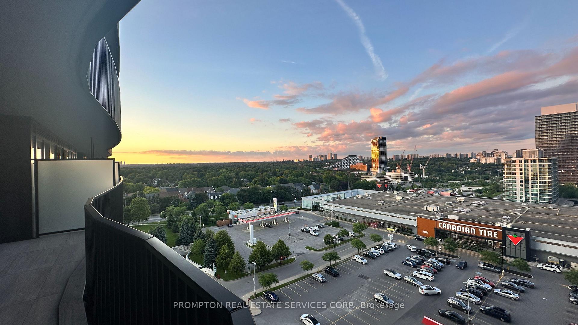 Photo 7 of Unit 1011, 75 Billes Heights, North York, Bayview Village — HOMEH