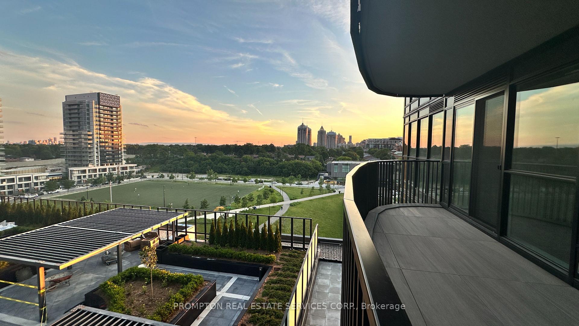 Photo 9 of Unit 1011, 75 Billes Heights, North York, Bayview Village — HOMEH