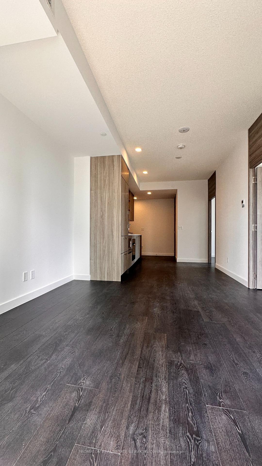 Photo 13 of Unit 1011, 75 Billes Heights, North York, Bayview Village — HOMEH