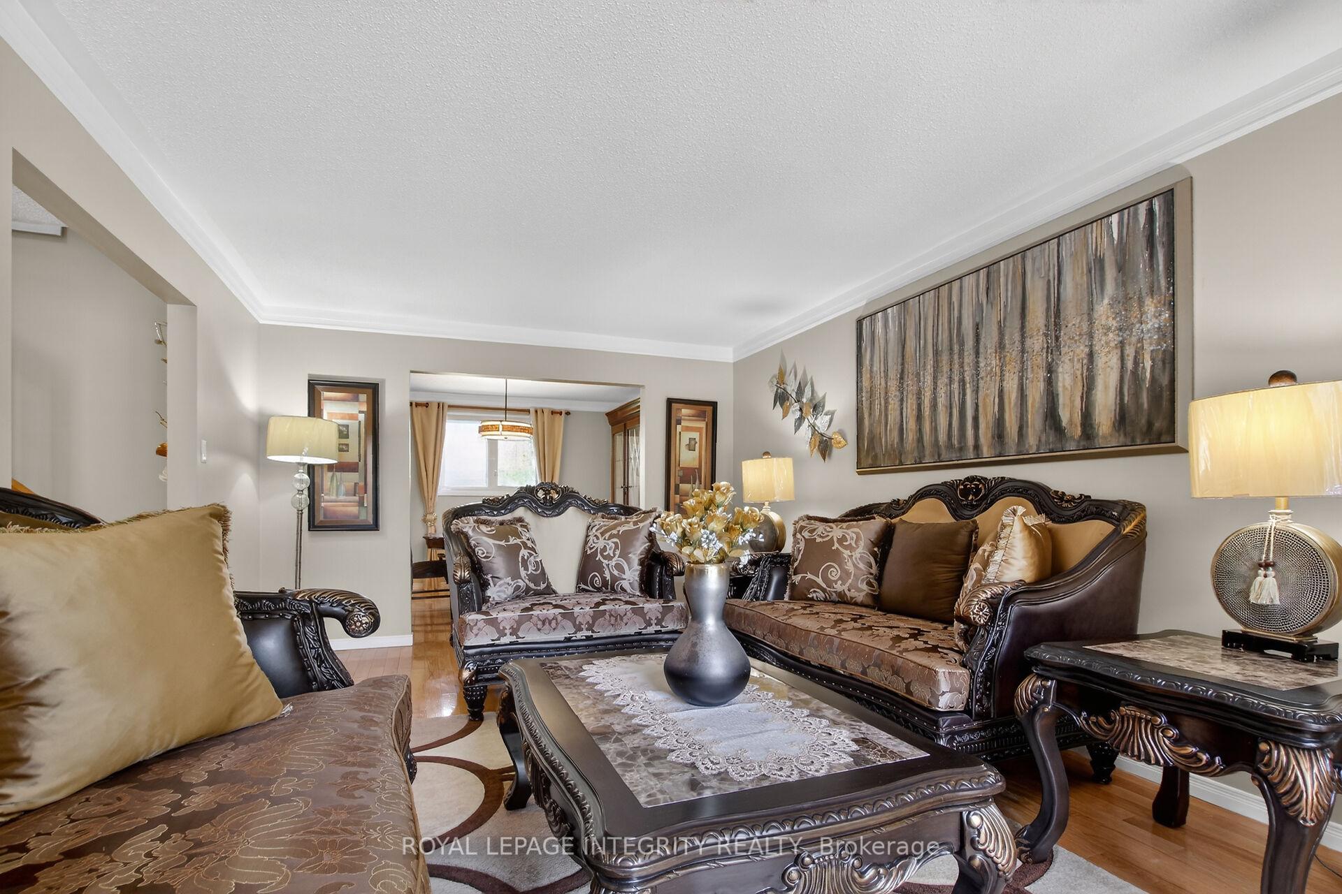Photo 12 of 1646 Grey Nuns Drive, Ottawa, Convent Glen South — HOMEH