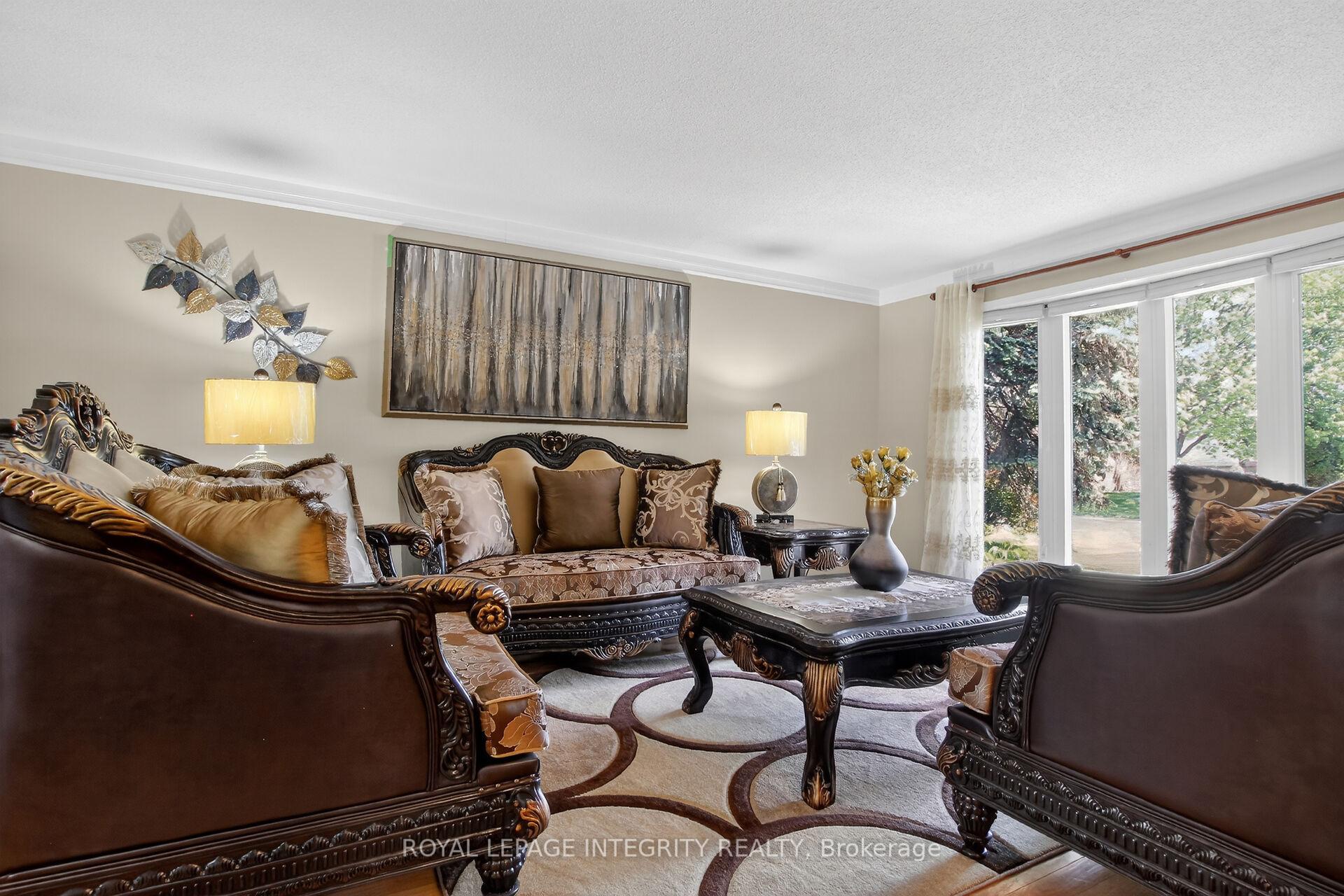 Photo 13 of 1646 Grey Nuns Drive, Ottawa, Convent Glen South — HOMEH