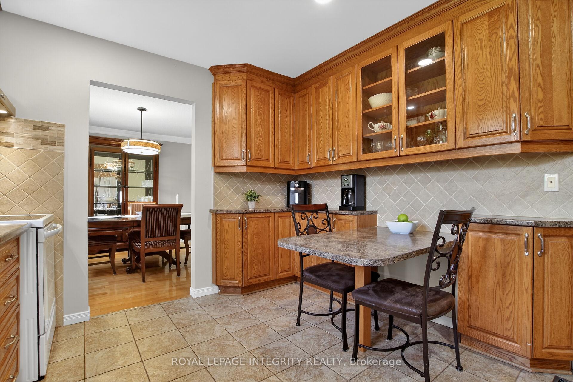 Photo 17 of 1646 Grey Nuns Drive, Ottawa, Convent Glen South — HOMEH