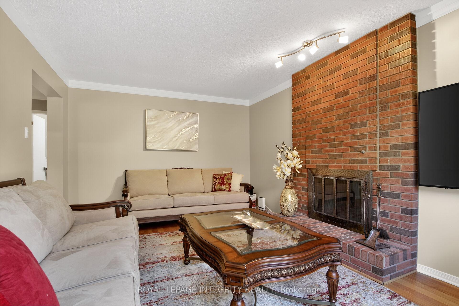 Photo 20 of 1646 Grey Nuns Drive, Ottawa, Convent Glen South — HOMEH