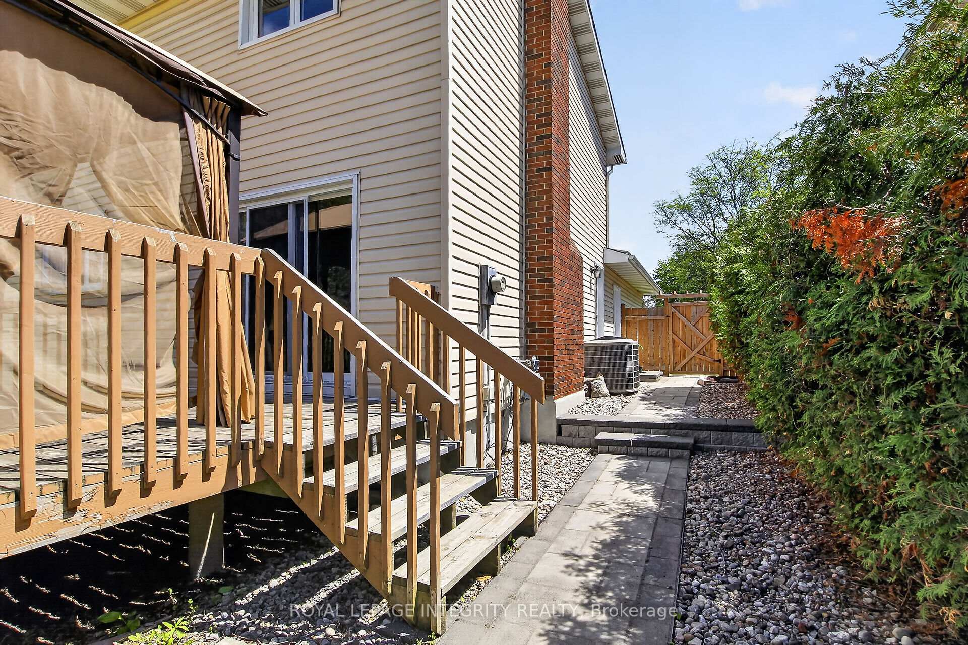 Photo 52 of 1646 Grey Nuns Drive, Ottawa, Convent Glen South — HOMEH