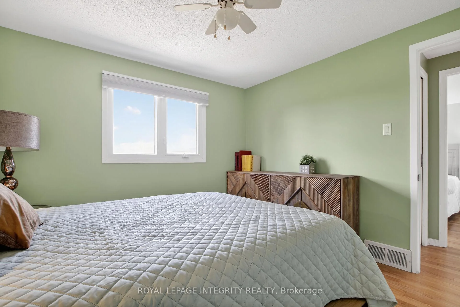 Photo 35 of 1646 Grey Nuns Drive, Ottawa, Convent Glen South — HOMEH