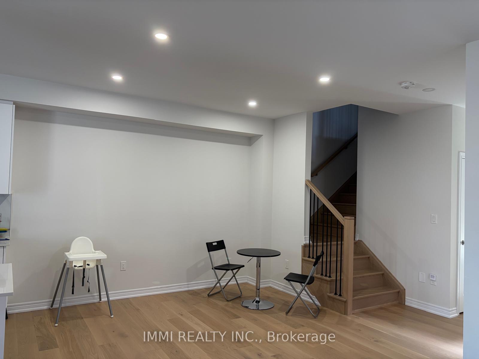 Photo 12 of 38 Raymond Schell Avenue, Markham, Victoria Manor-Jennings Gate — HOMEH