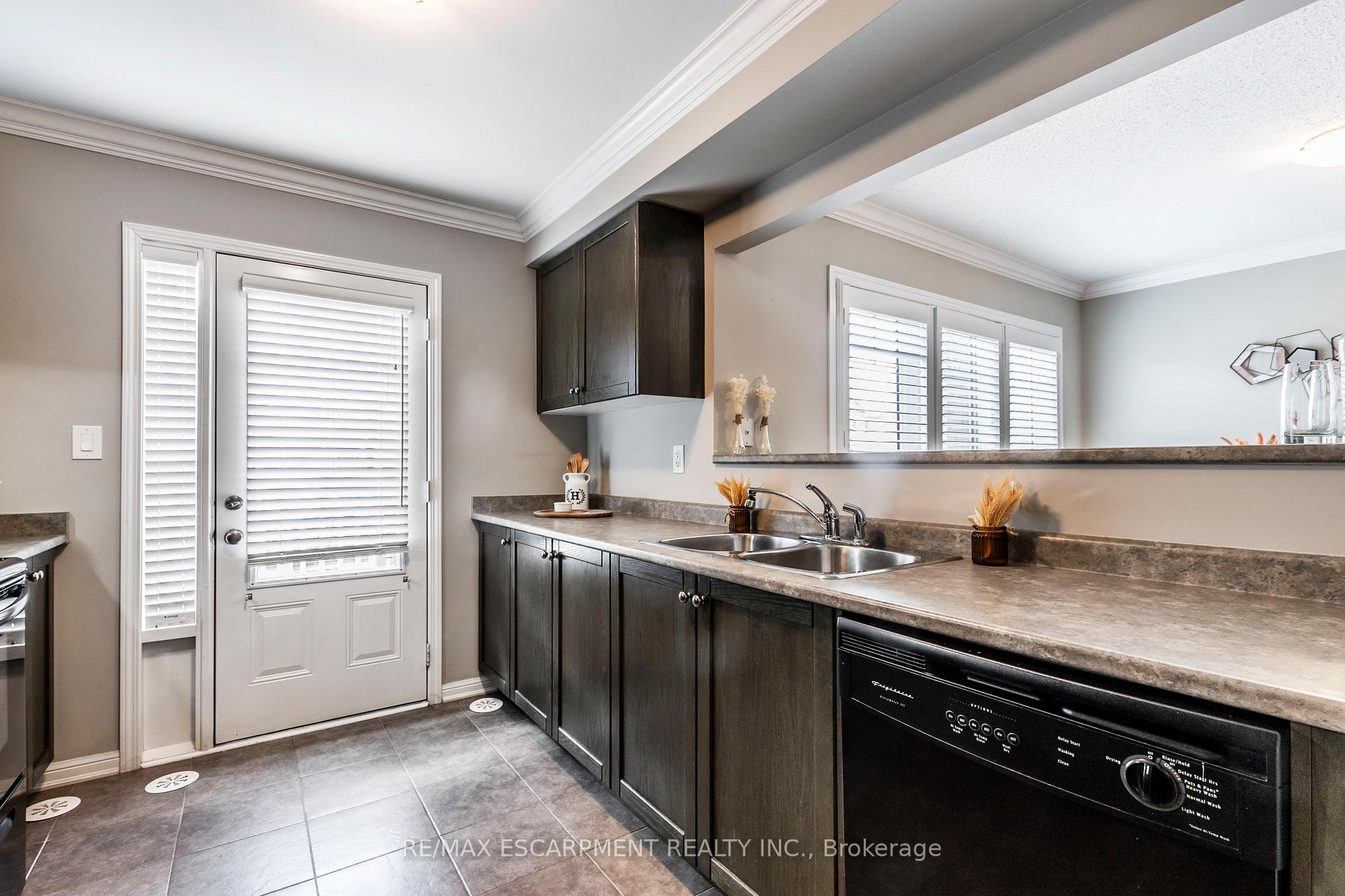 Photo 7 of 280 Wetenhall Landing, Milton, Harrison — HOMEH