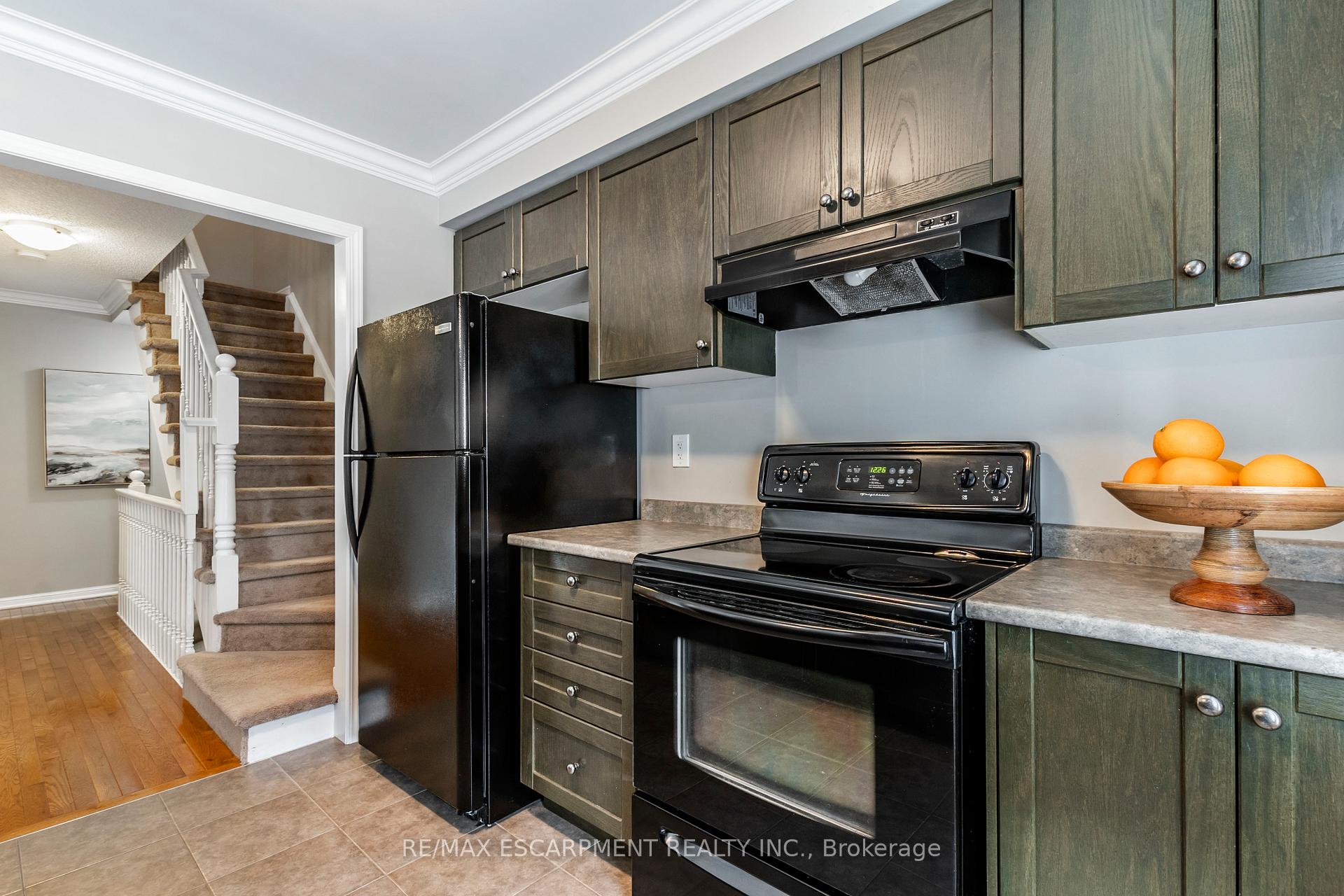 Photo 9 of 280 Wetenhall Landing, Milton, Harrison — HOMEH