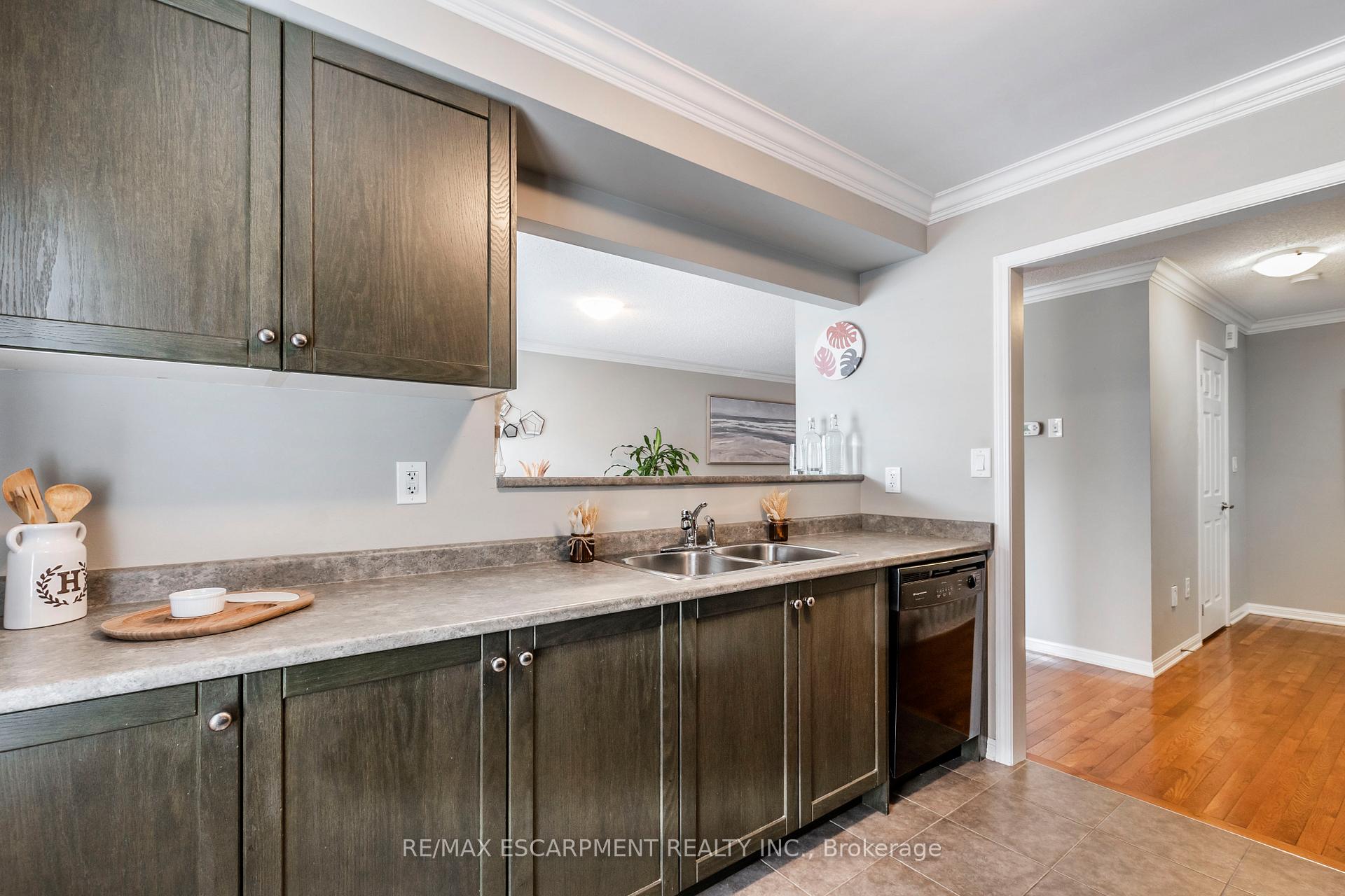 Photo 10 of 280 Wetenhall Landing, Milton, Harrison — HOMEH