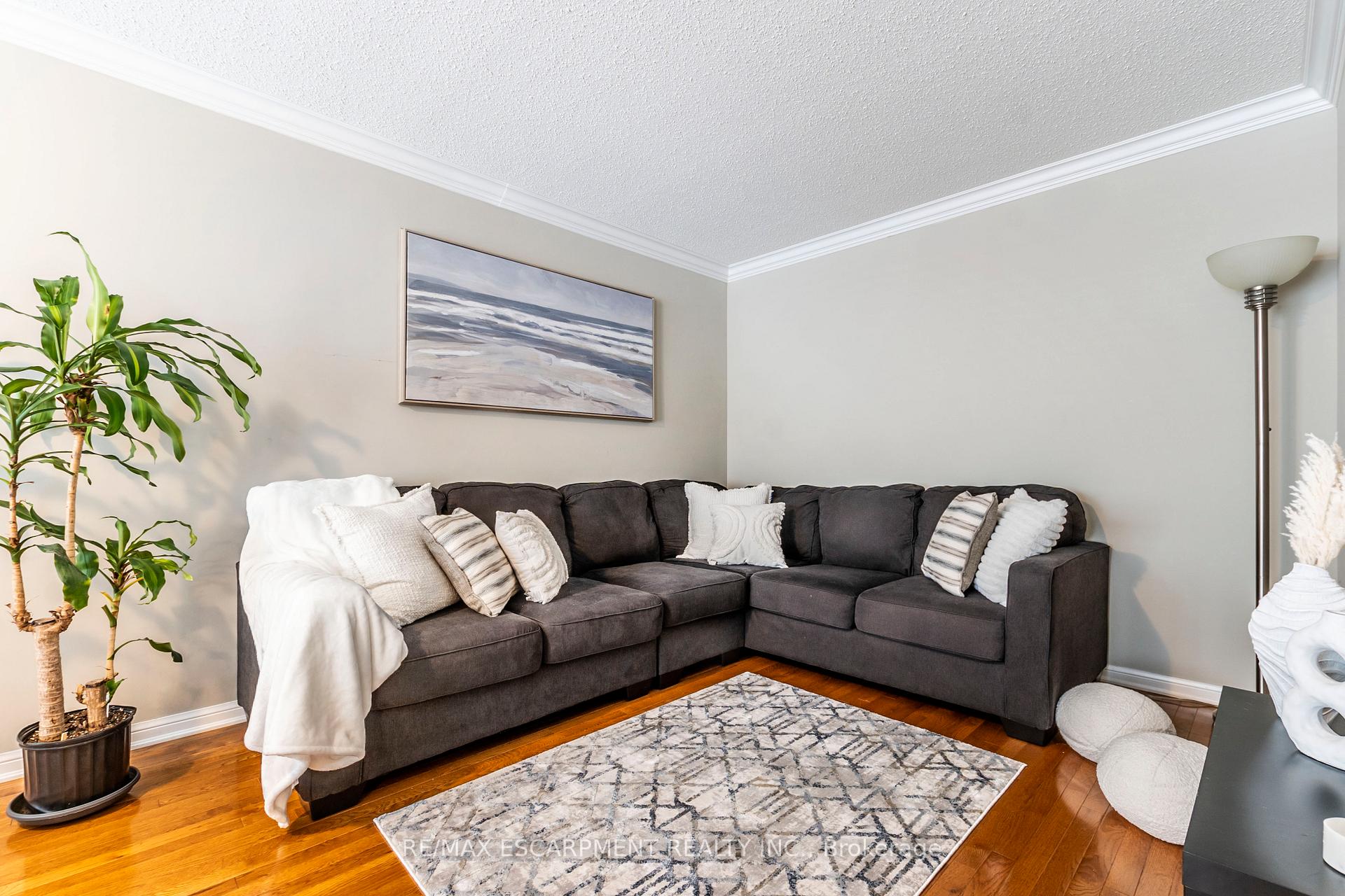 Photo 11 of 280 Wetenhall Landing, Milton, Harrison — HOMEH