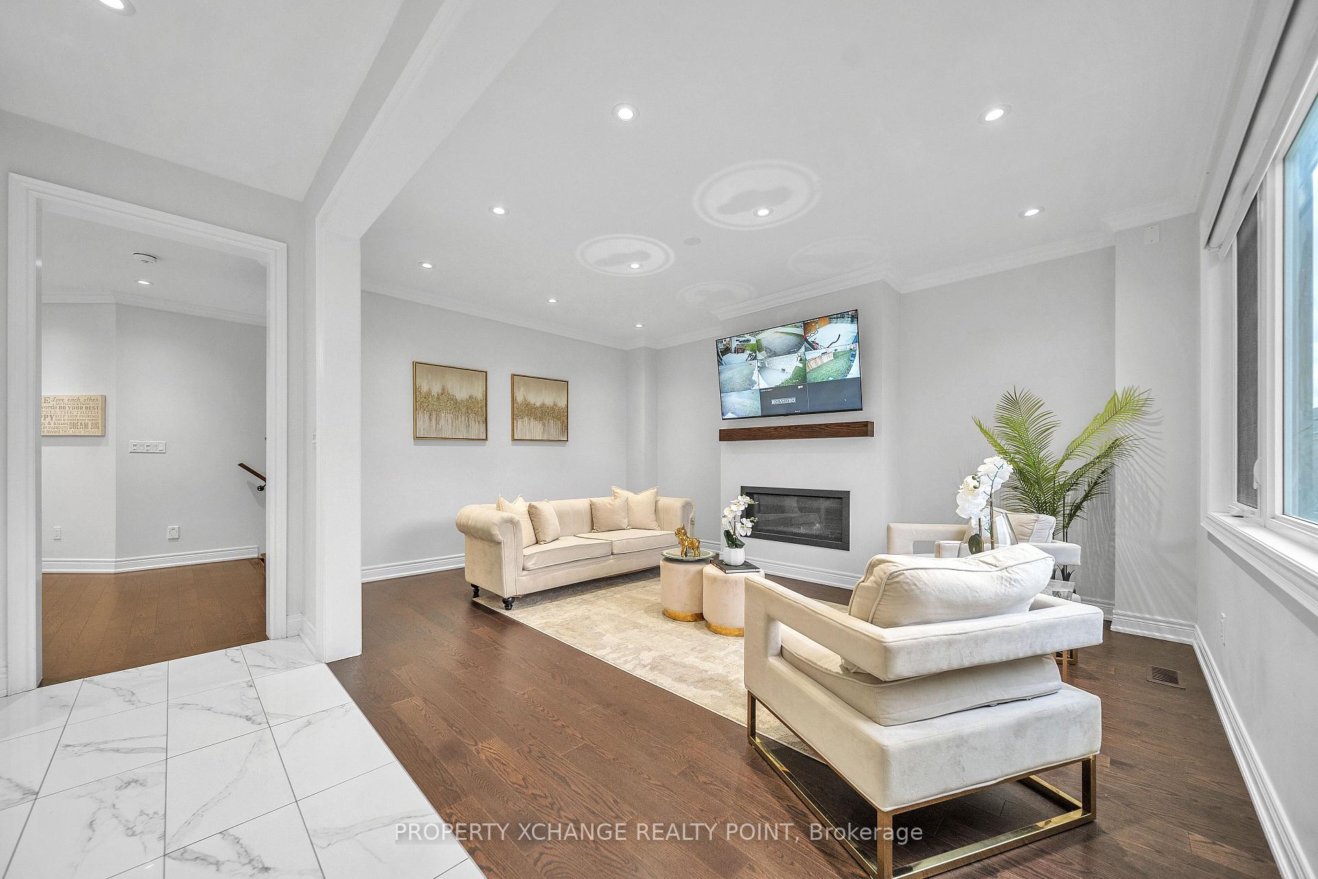 Photo 8 of 1219 Cactus Crescent, Pickering, Rural Pickering — HOMEH
