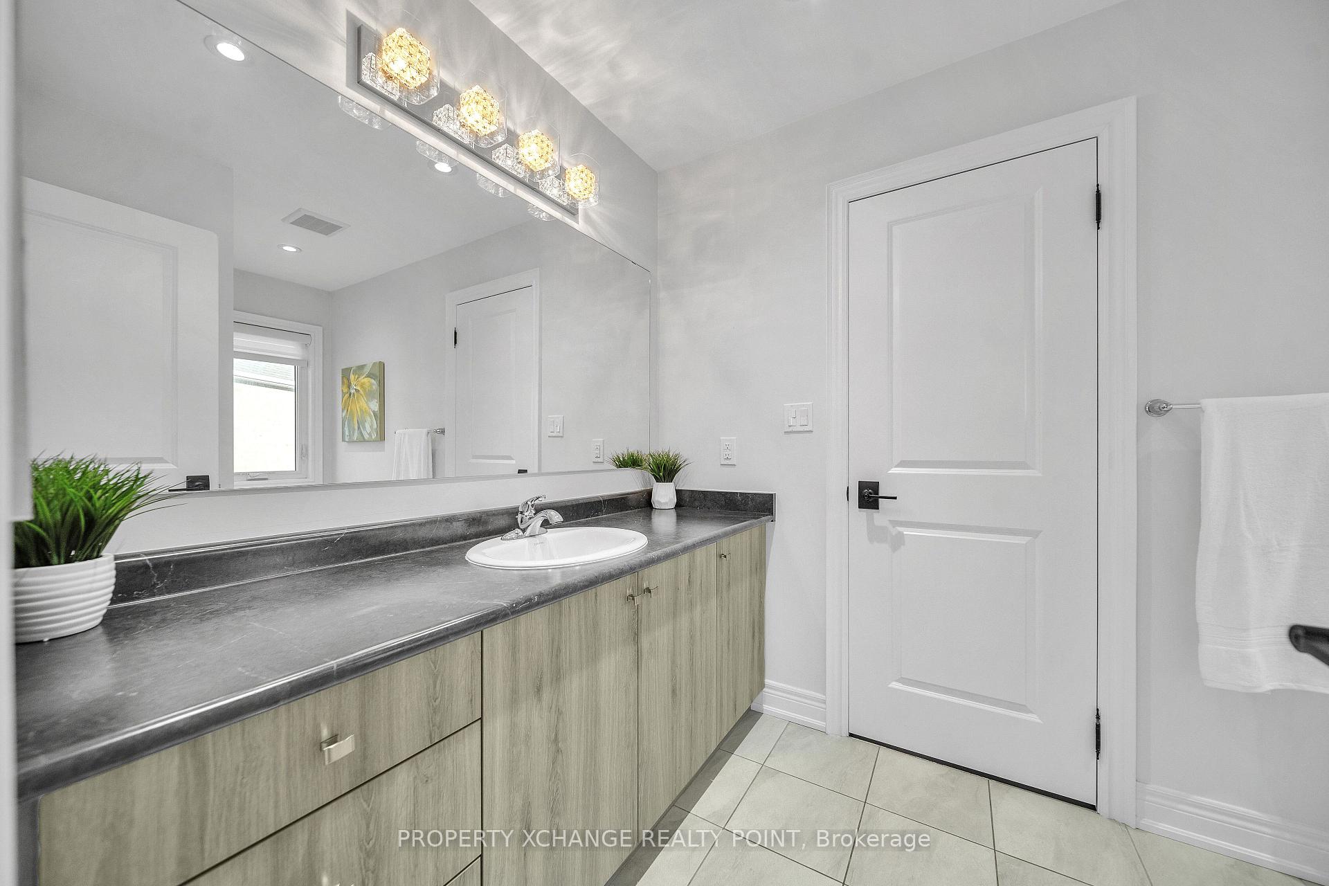 Photo 17 of 1219 Cactus Crescent, Pickering, Rural Pickering — HOMEH