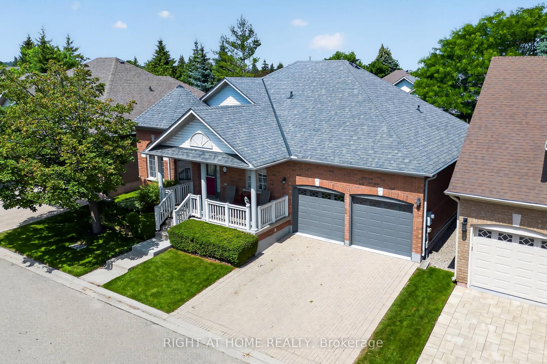 Photo 2 of 5 Orchard Park Gate, Brampton, Sandringham-Wellington — HOMEH