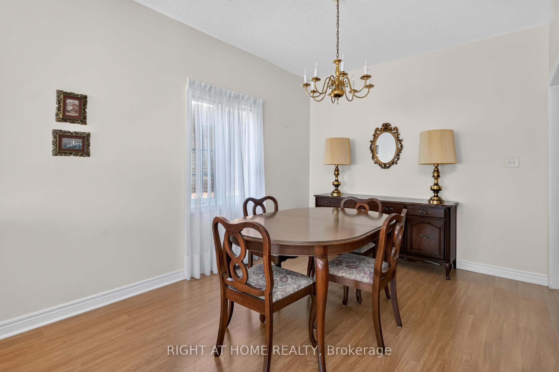 Photo 10 of 5 Orchard Park Gate, Brampton, Sandringham-Wellington — HOMEH