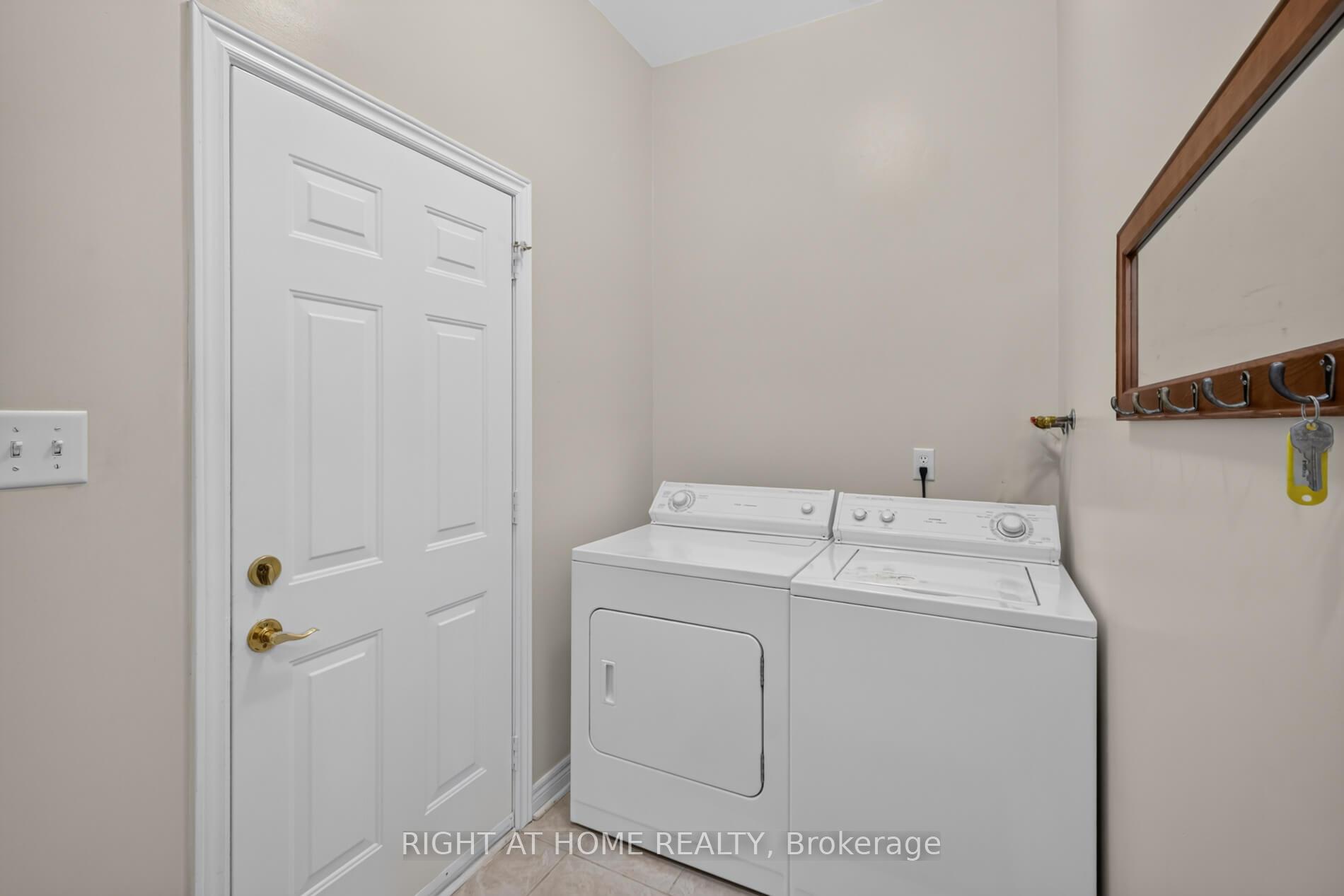 Photo 24 of 5 Orchard Park Gate, Brampton, Sandringham-Wellington — HOMEH