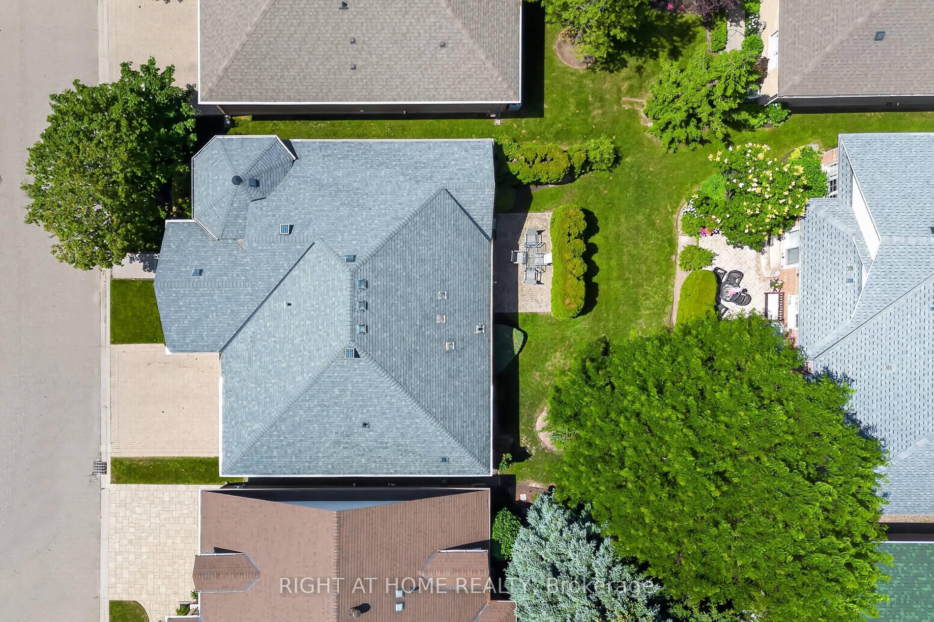 Photo 33 of 5 Orchard Park Gate, Brampton, Sandringham-Wellington — HOMEH