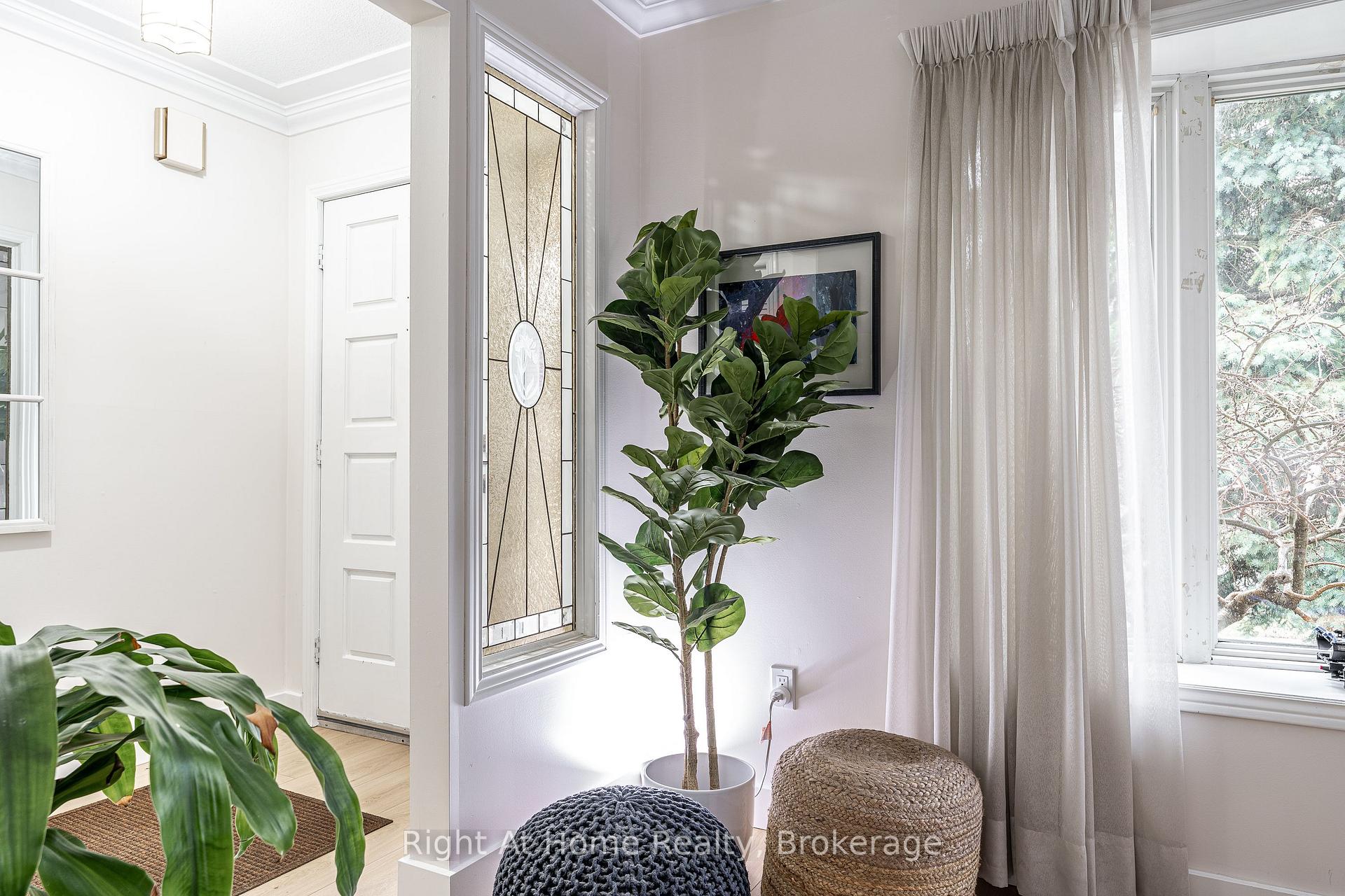 Photo 3 of 34 White Street, Stratford — HOMEH