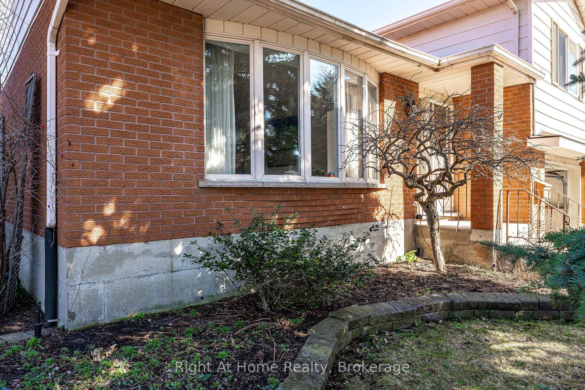 Photo 34 of 34 White Street, Stratford — HOMEH