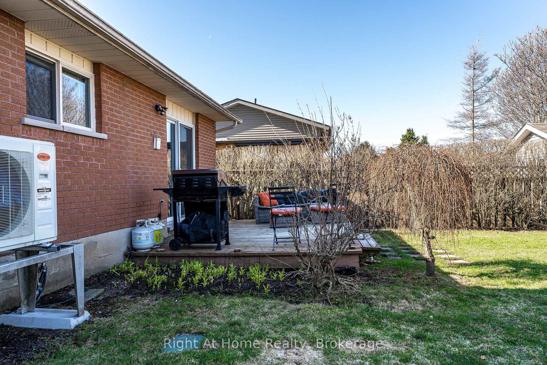 Photo 43 of 34 White Street, Stratford — HOMEH