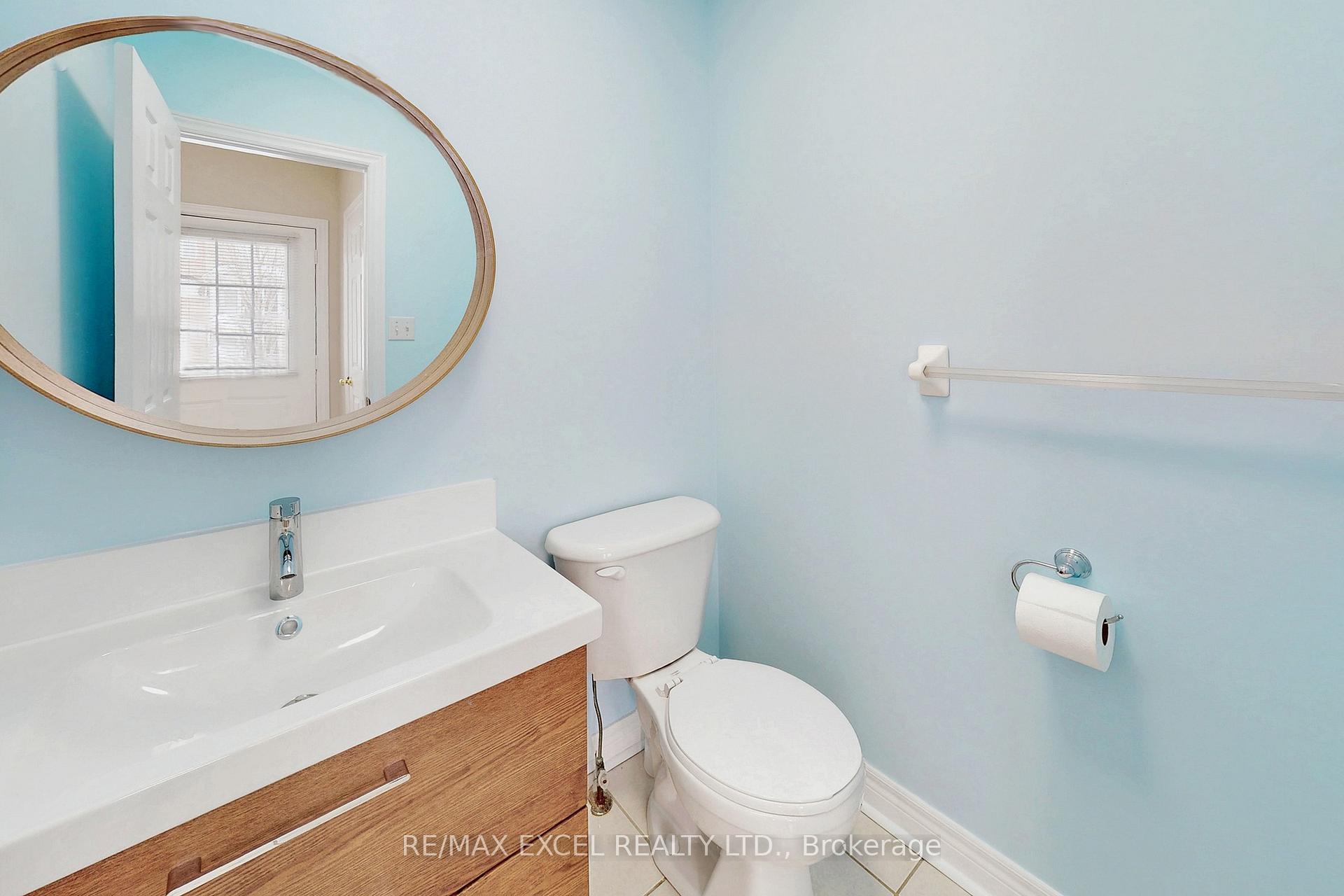 Photo 17 of 24 John Gary Drive, Markham, Village Green-South Unionville — HOMEH