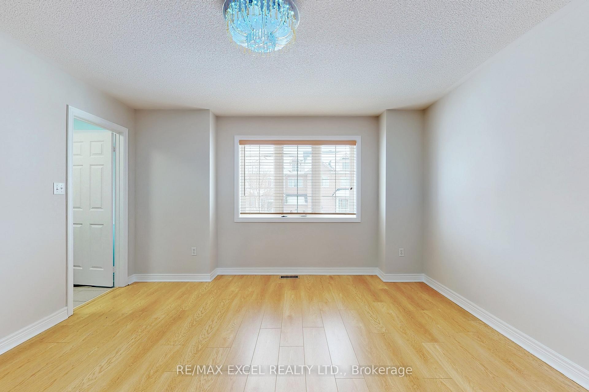 Photo 21 of 24 John Gary Drive, Markham, Village Green-South Unionville — HOMEH