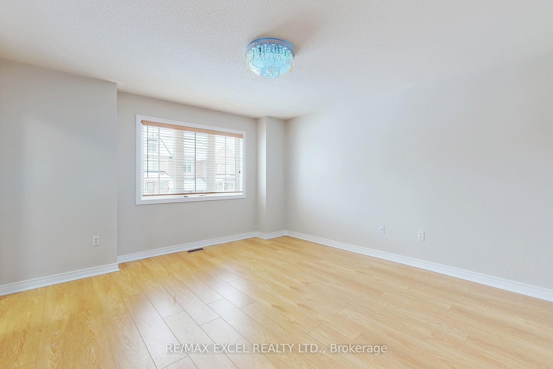Photo 22 of 24 John Gary Drive, Markham, Village Green-South Unionville — HOMEH