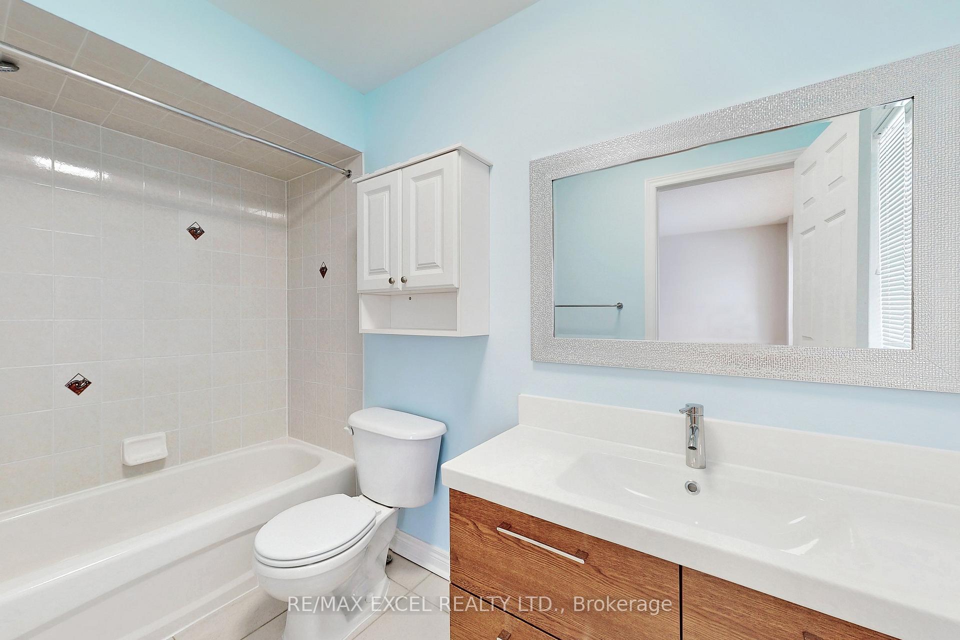 Photo 24 of 24 John Gary Drive, Markham, Village Green-South Unionville — HOMEH
