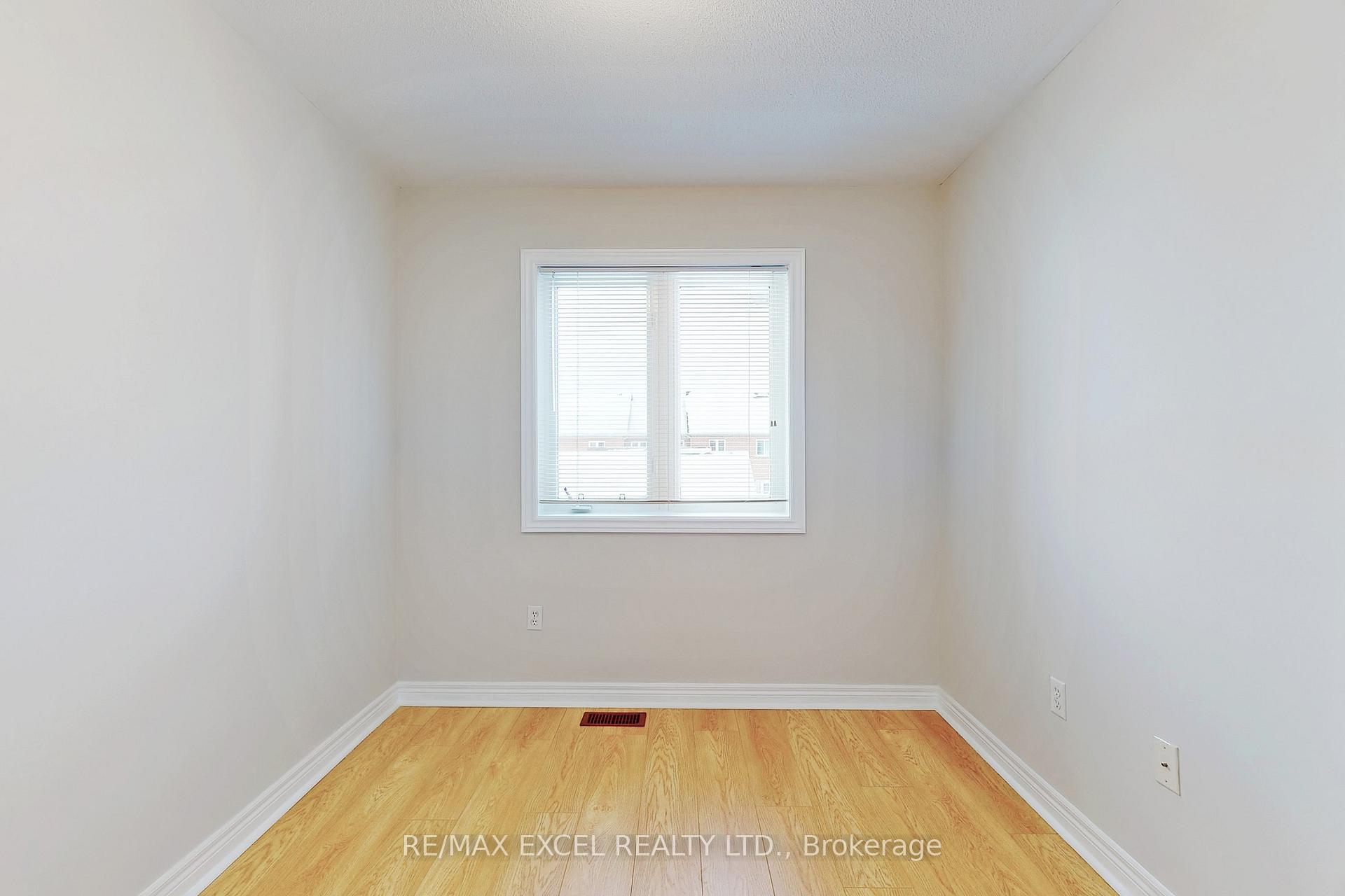 Photo 27 of 24 John Gary Drive, Markham, Village Green-South Unionville — HOMEH