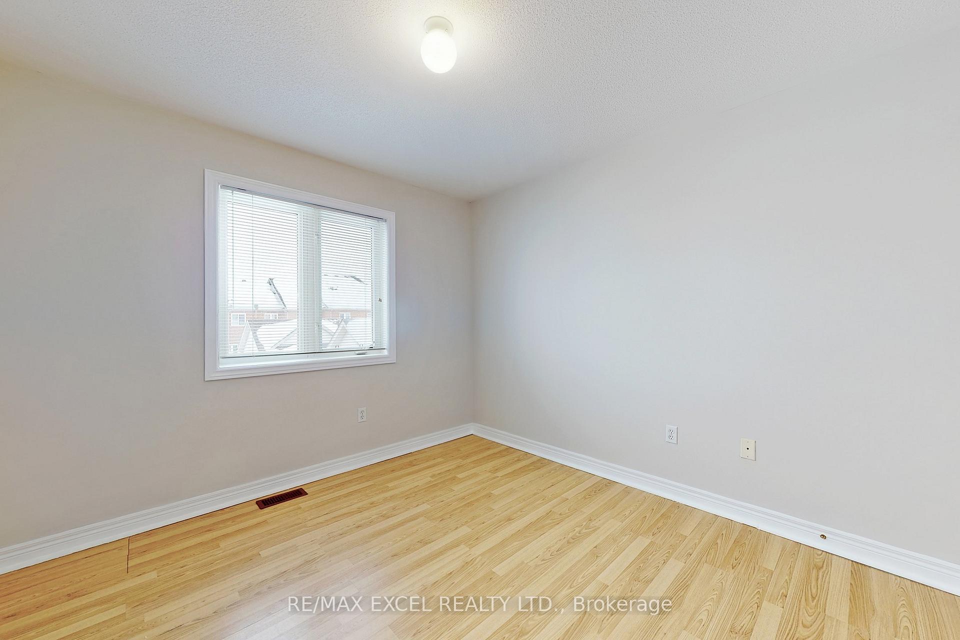 Photo 29 of 24 John Gary Drive, Markham, Village Green-South Unionville — HOMEH