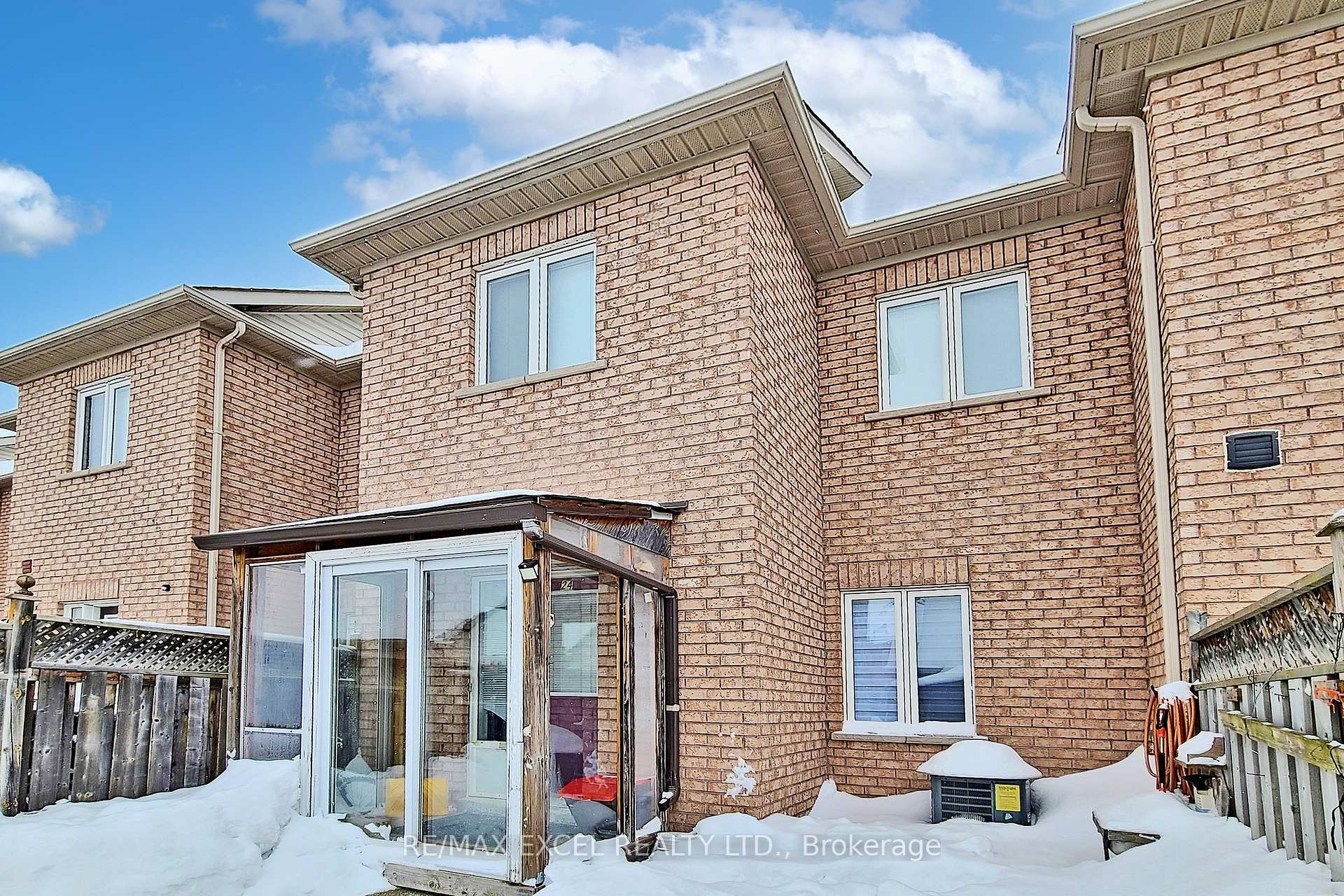Photo 36 of 24 John Gary Drive, Markham, Village Green-South Unionville — HOMEH