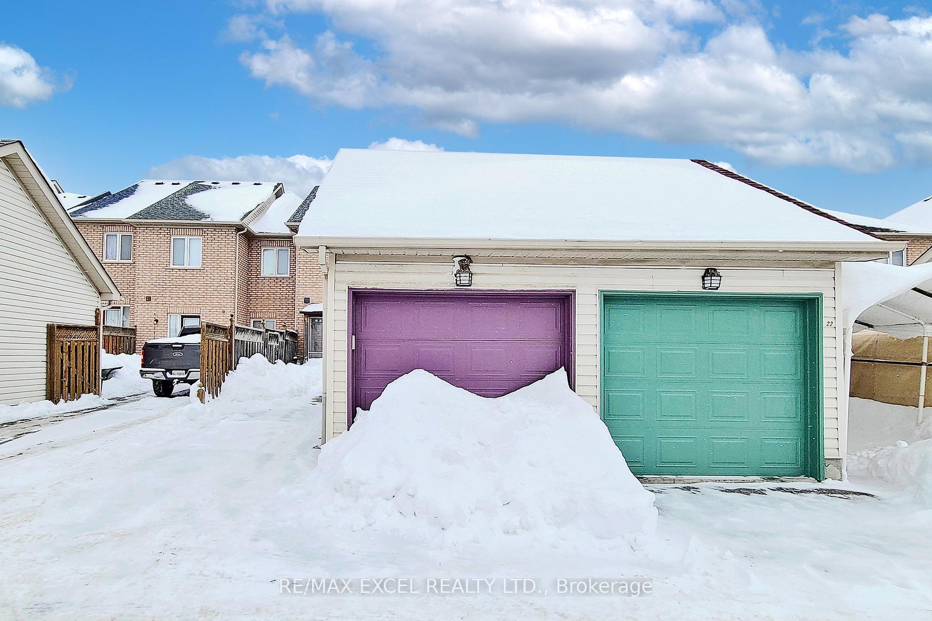 Photo 40 of 24 John Gary Drive, Markham, Village Green-South Unionville — HOMEH