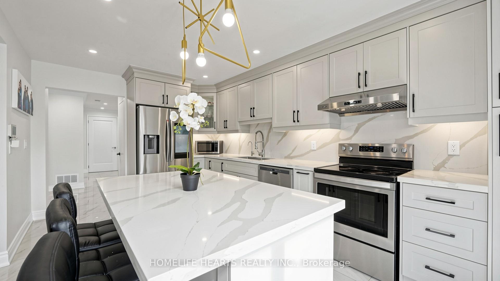 Photo 11 of 30 Shepton Way, Scarborough, Steeles — HOMEH