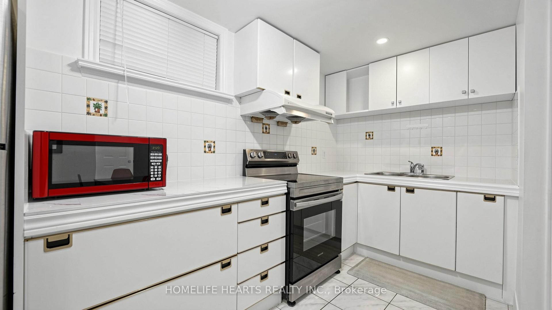 Photo 19 of 30 Shepton Way, Scarborough, Steeles — HOMEH