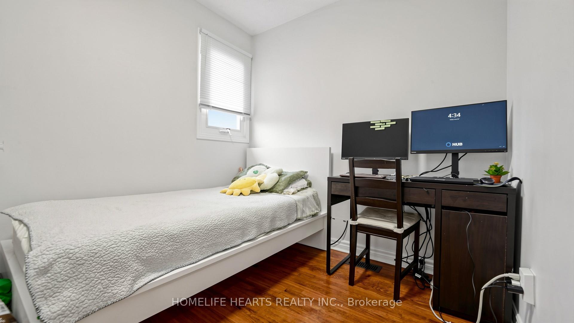 Photo 27 of 30 Shepton Way, Scarborough, Steeles — HOMEH