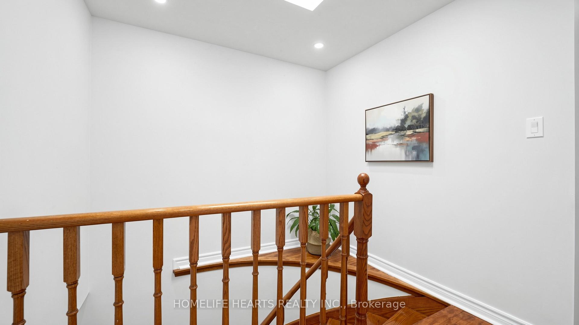 Photo 40 of 30 Shepton Way, Scarborough, Steeles — HOMEH