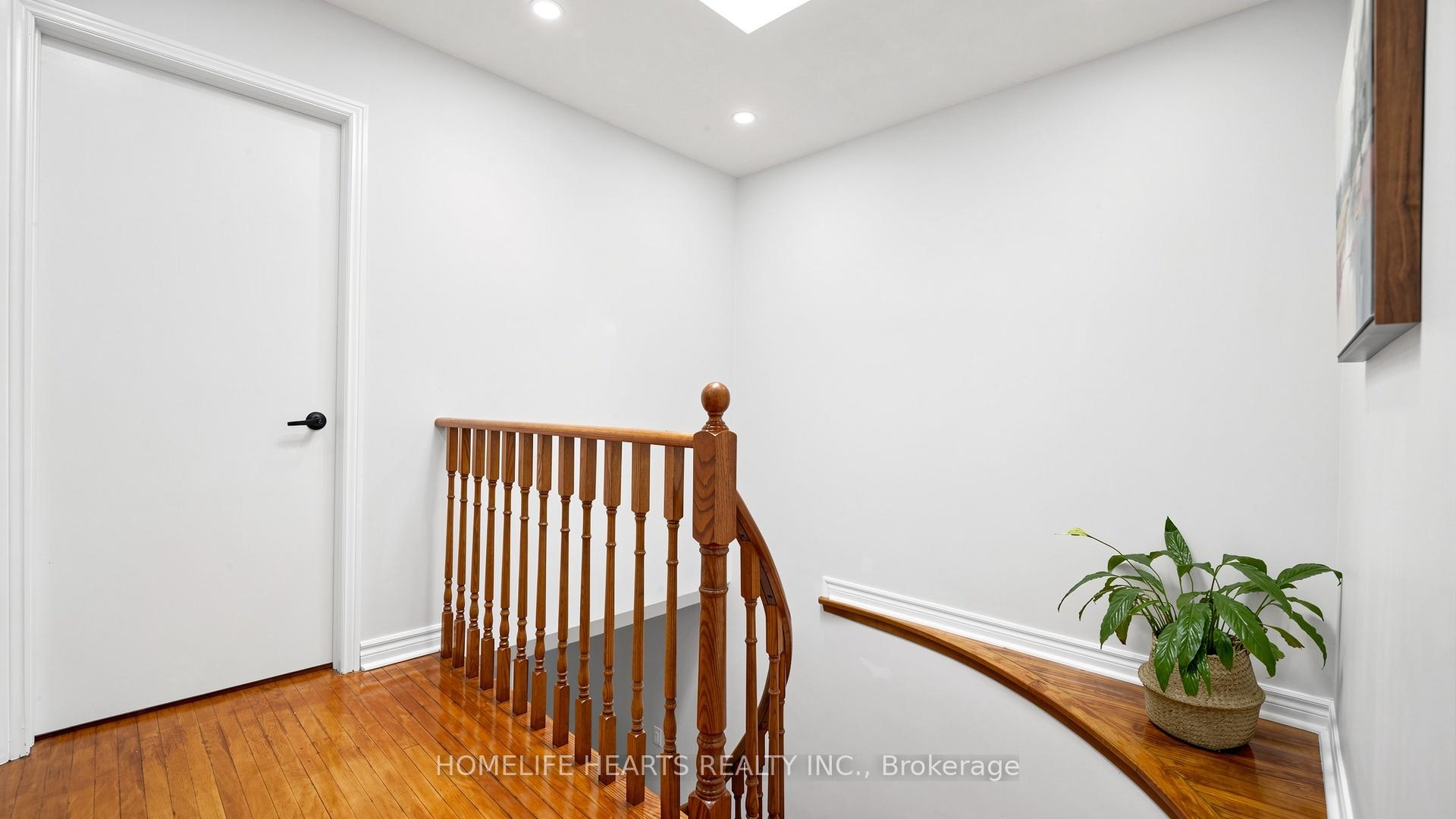 Photo 41 of 30 Shepton Way, Scarborough, Steeles — HOMEH
