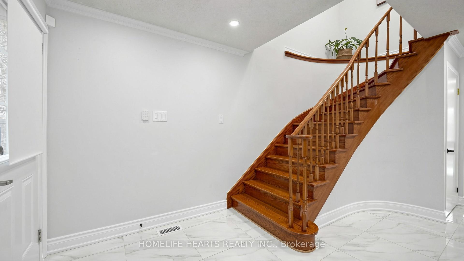 Photo 42 of 30 Shepton Way, Scarborough, Steeles — HOMEH