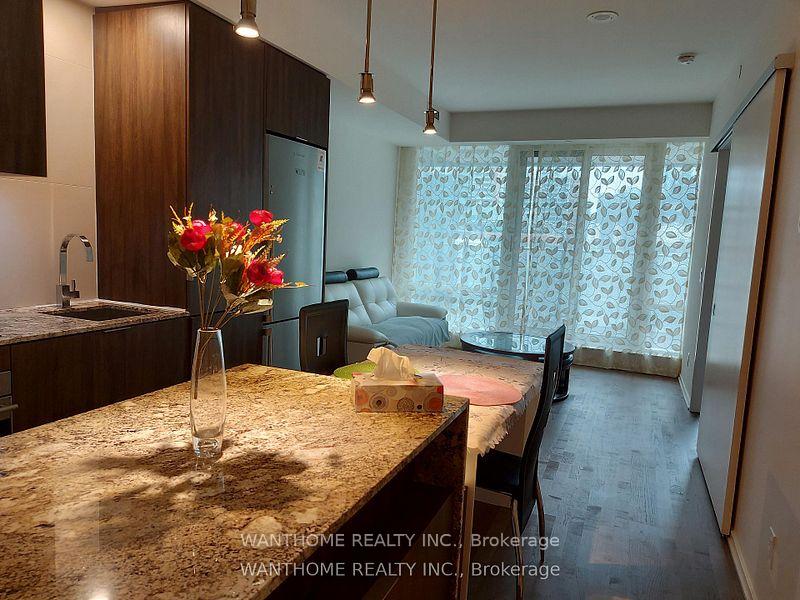 Photo 4 of Unit 502, 1 Bloor Street E, Toronto, Church-Yonge Corridor — HOMEH