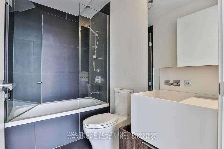Photo 6 of Unit 502, 1 Bloor Street E, Toronto, Church-Yonge Corridor — HOMEH