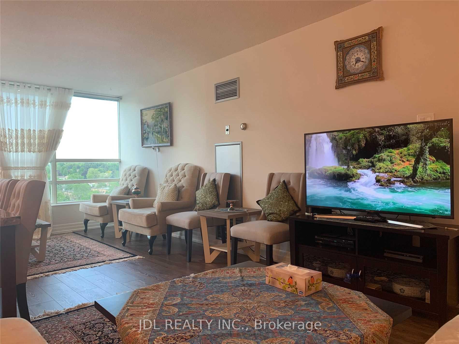 Photo 6 of Unit 811, 7805 Bayview Avenue, Markham, Aileen-Willowbrook — HOMEH